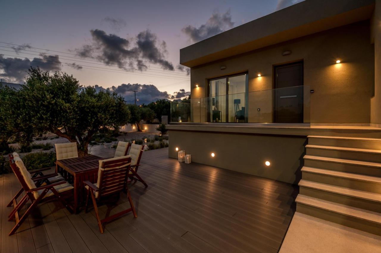 Nama Villa 250M From The Sea Makrýgialos Exterior foto
